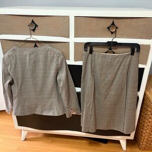 Beautiful Pollini skirt suit